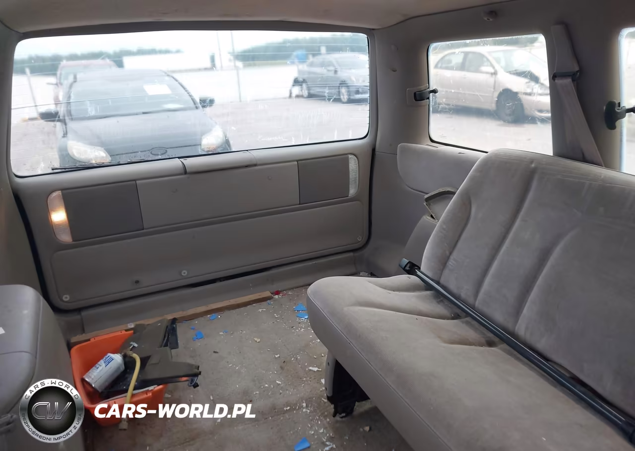 1995 Plymouth Voyager VIN:2P4FH2535SR138462 - 8