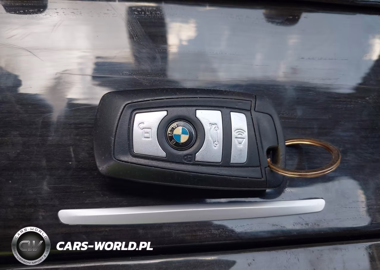 2012 BMW 528I VIN:WBAXG5C51CDW85411 - 11