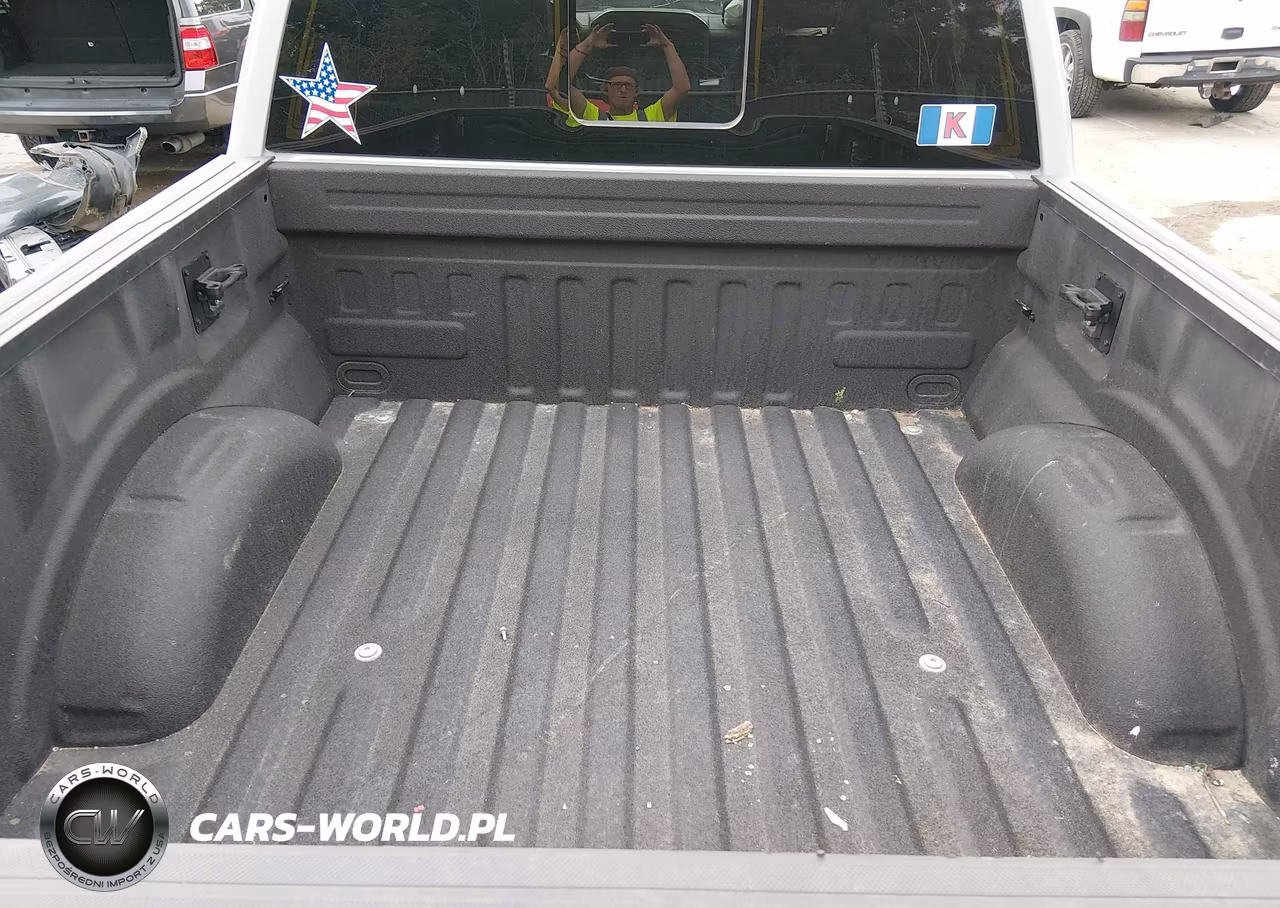 2023 Ford F-150 Lariat VIN:1FTFW1E83PKE09556 - 18