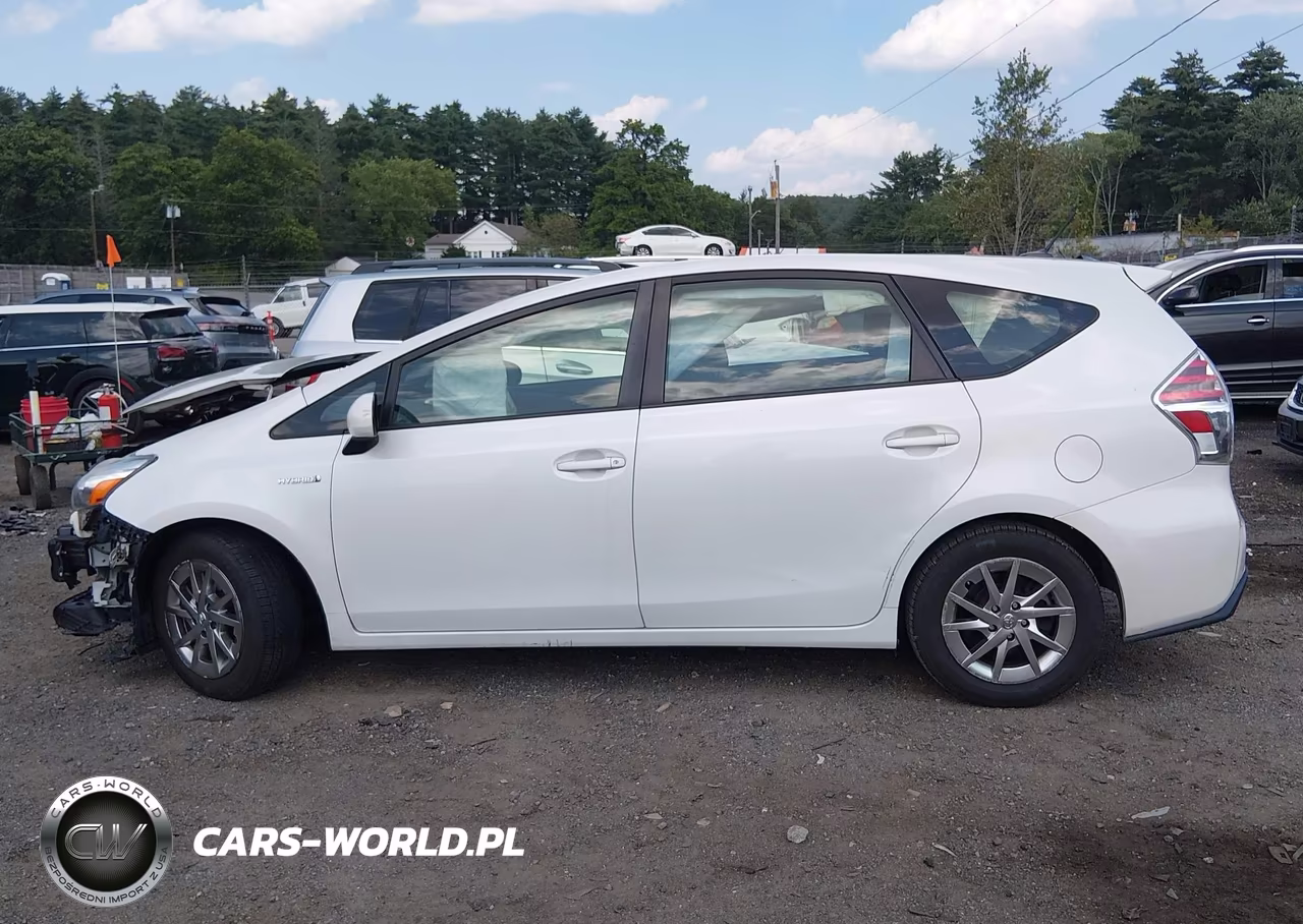 2015 Toyota Prius V Three VIN:JTDZN3EU8FJ027617 - 15