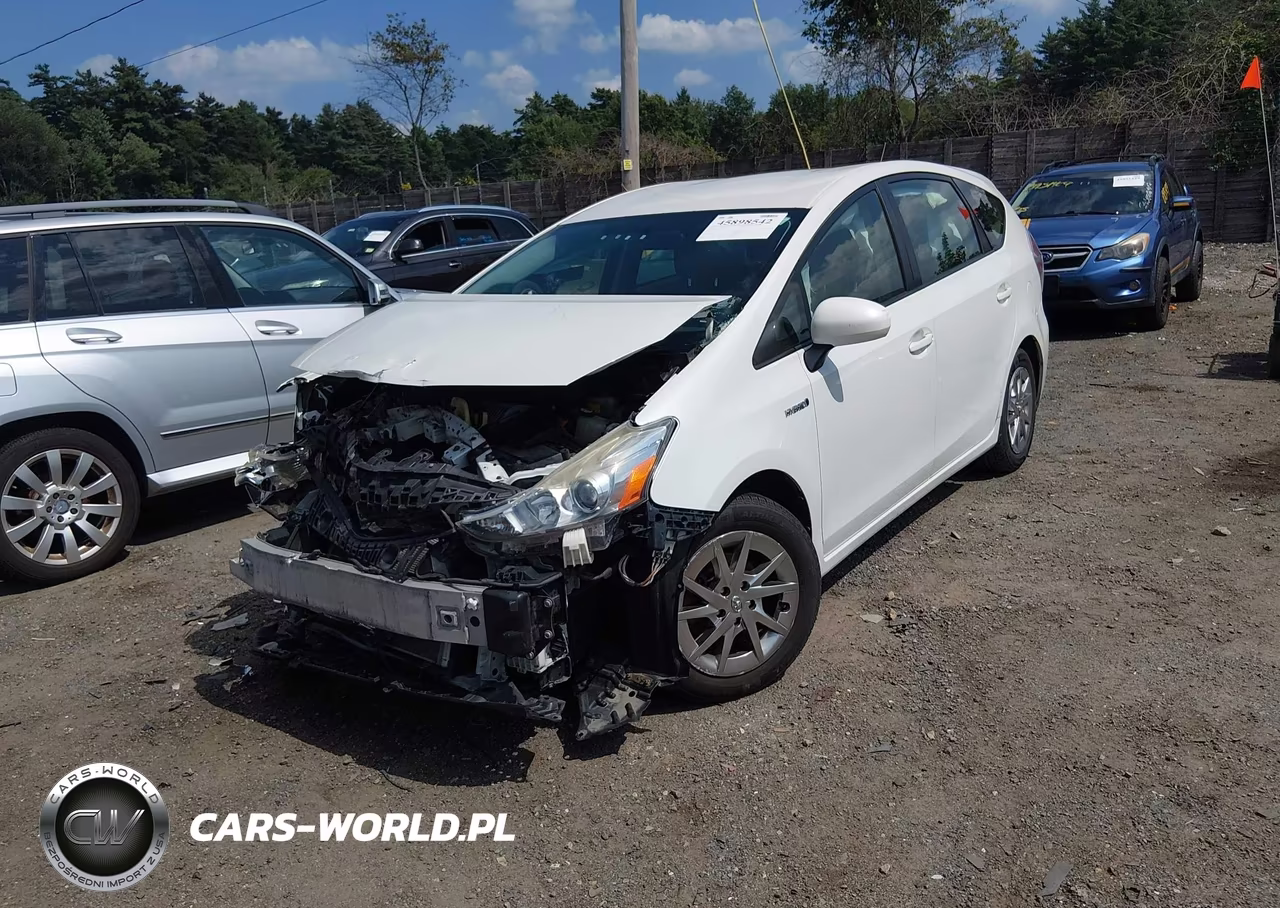 2015 Toyota Prius V Three VIN:JTDZN3EU8FJ027617 - 2