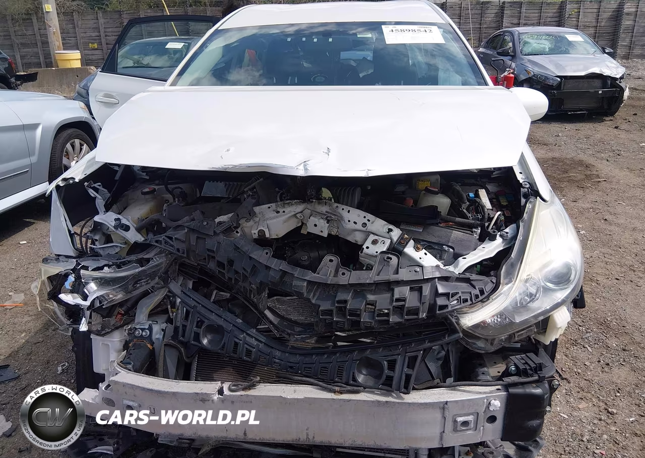 2015 Toyota Prius V Three VIN:JTDZN3EU8FJ027617 - 6