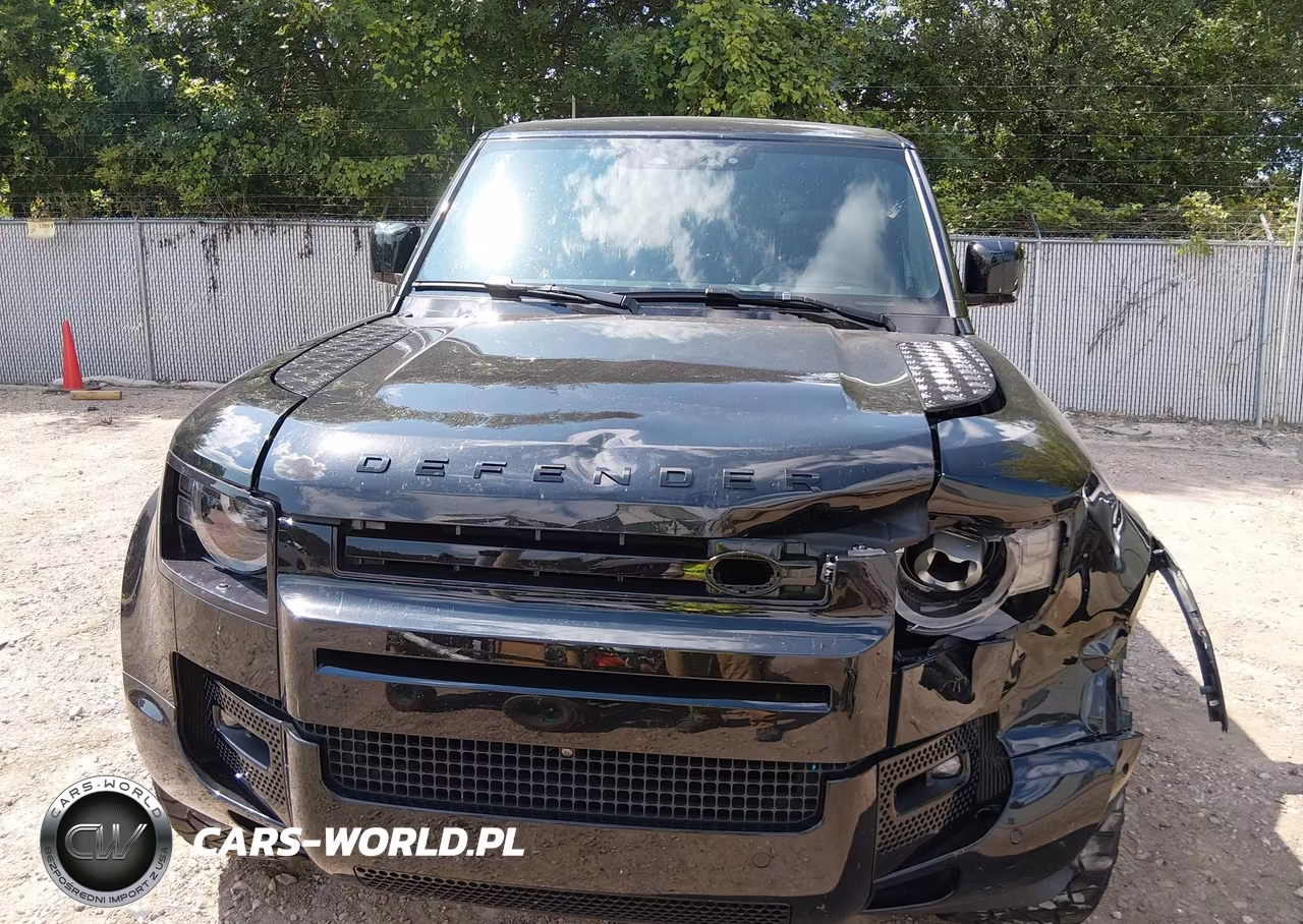 2024 Land Rover Defender 110 P525 V8 VIN:SALEBEEE3R2245645 - 13