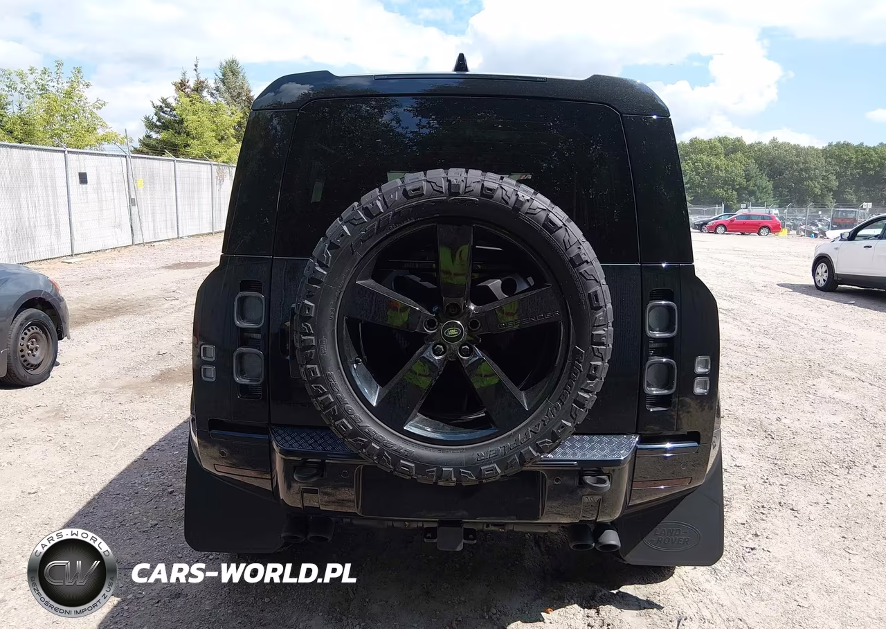 2024 Land Rover Defender 110 P525 V8 VIN:SALEBEEE3R2245645 - 17
