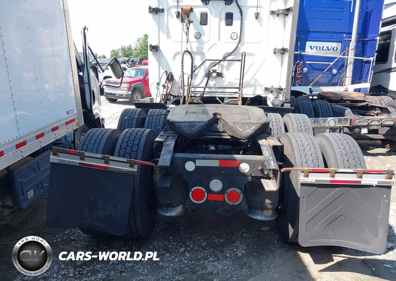 2015 Freightliner Cascadia 125 VIN:3AKJGLD54FSGR6778 - 12