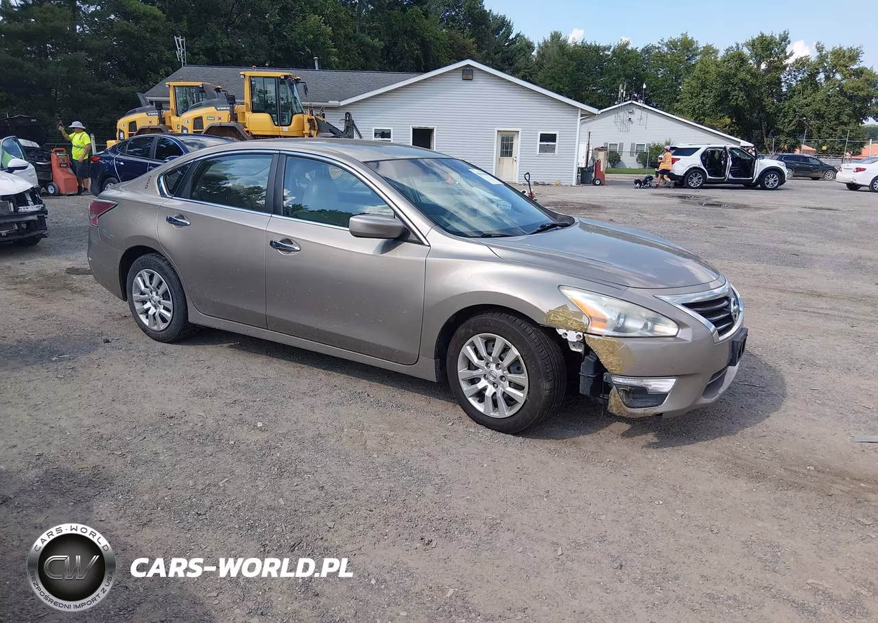 2014 Nissan Altima 2.5 S – zdjęcie 1 z 11