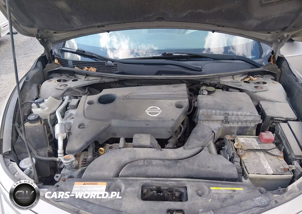 2014 Nissan Altima 2.5 S VIN:1N4AL3AP9EC104104 - 10