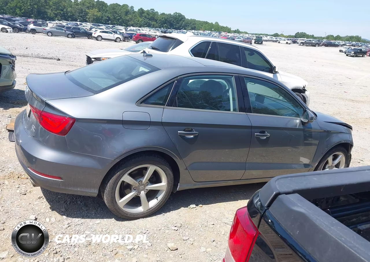 2015 Audi A3 2.0T Premium VIN:WAUBFGFF5F1078348 - 13