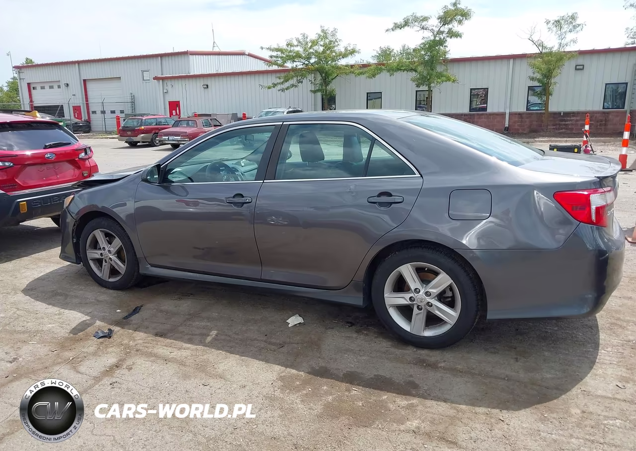 2014 Toyota Camry Se VIN:4T1BF1FK9EU785054 - 14