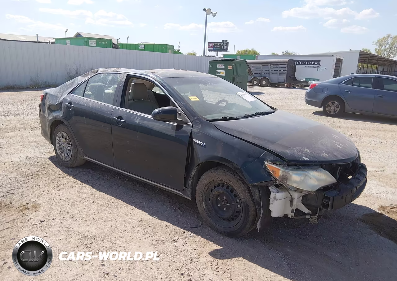 2014 Toyota Camry Hybrid Le – zdjęcie 1 z 19