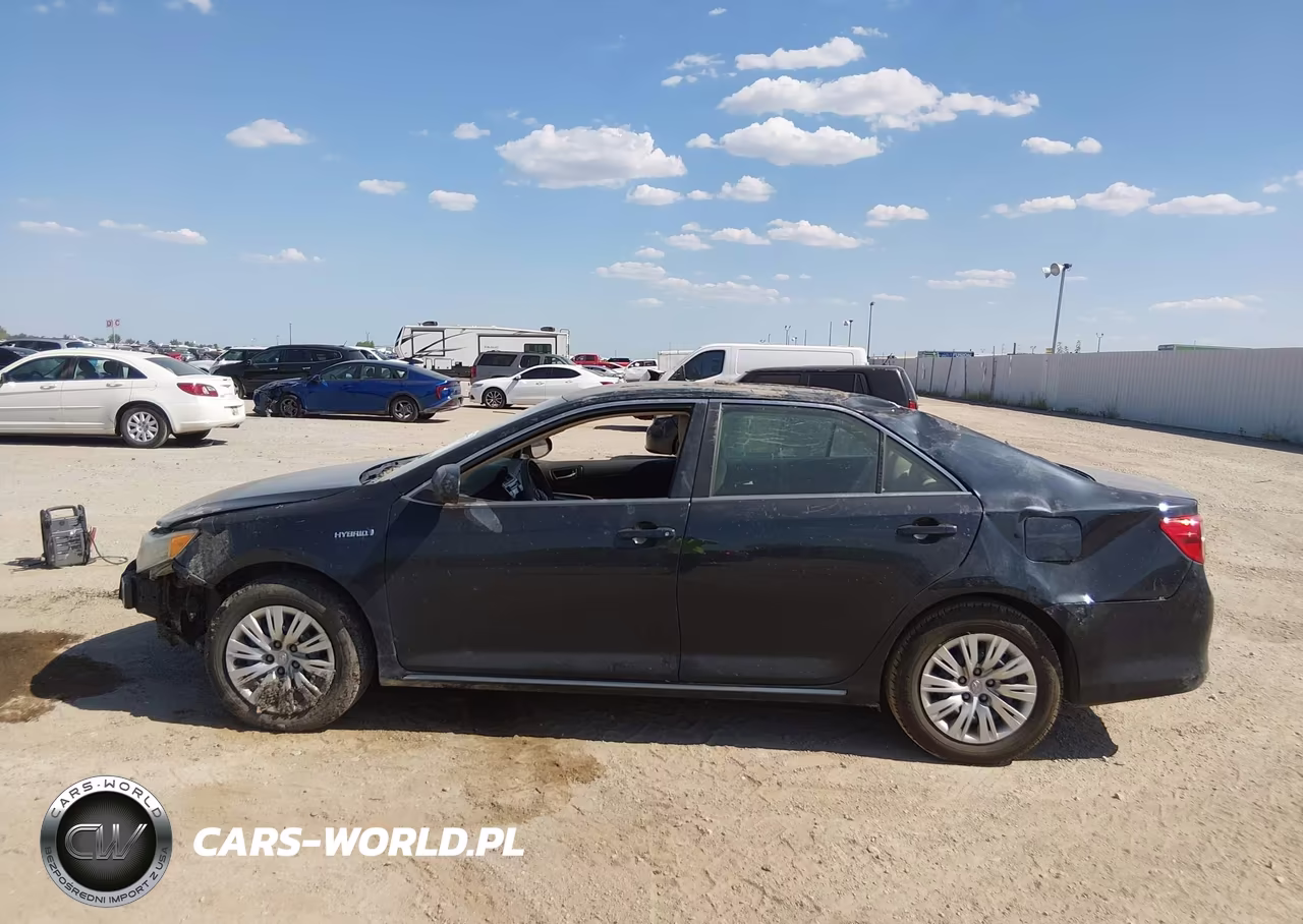 2014 Toyota Camry Hybrid Le VIN:4T1BD1FK0EU141352 - 13