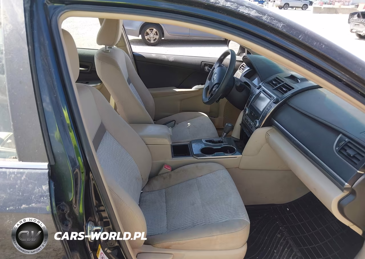 2014 Toyota Camry Hybrid Le VIN:4T1BD1FK0EU141352 - 5