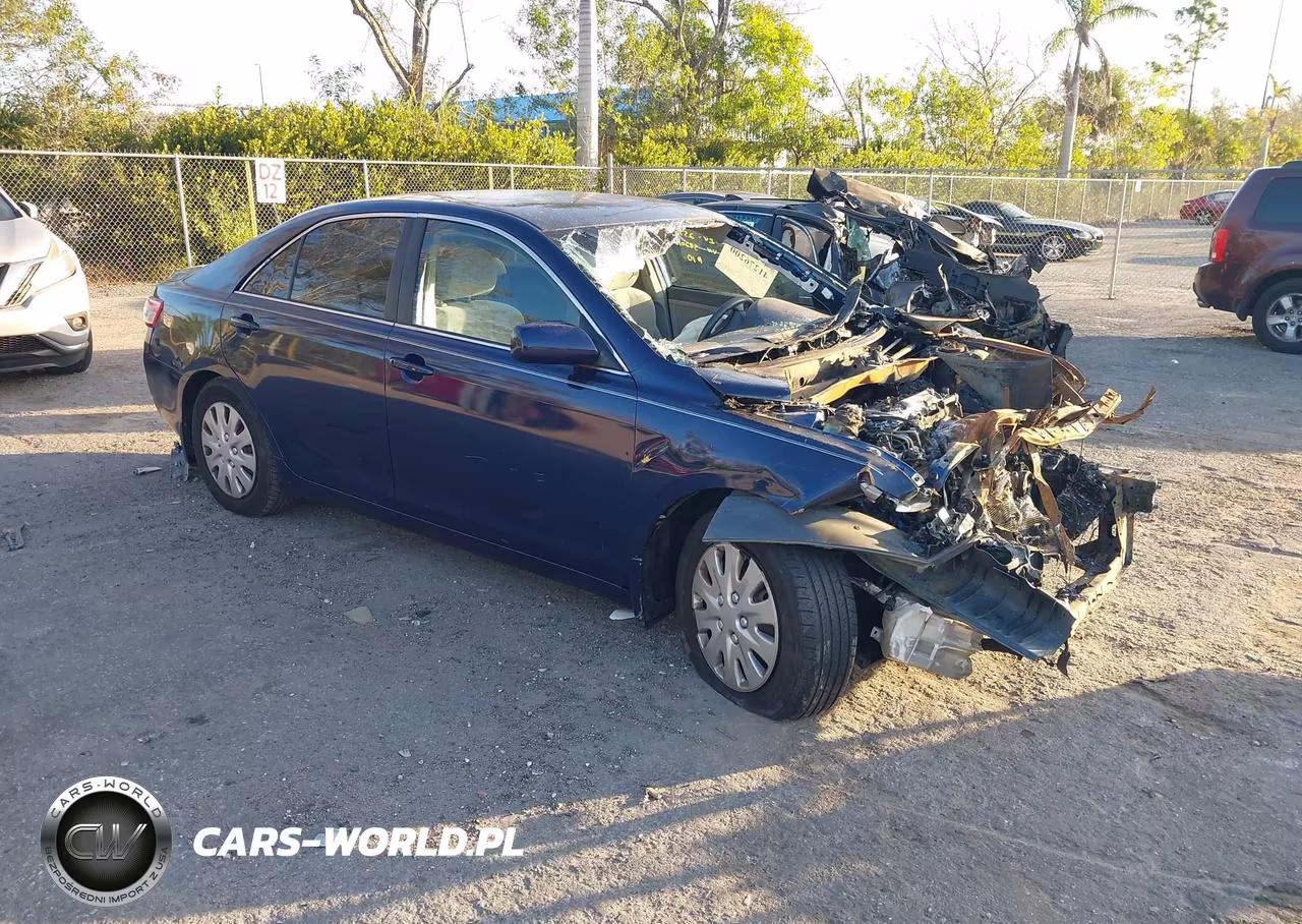 2011 Toyota Camry – zdjęcie 1 z 14