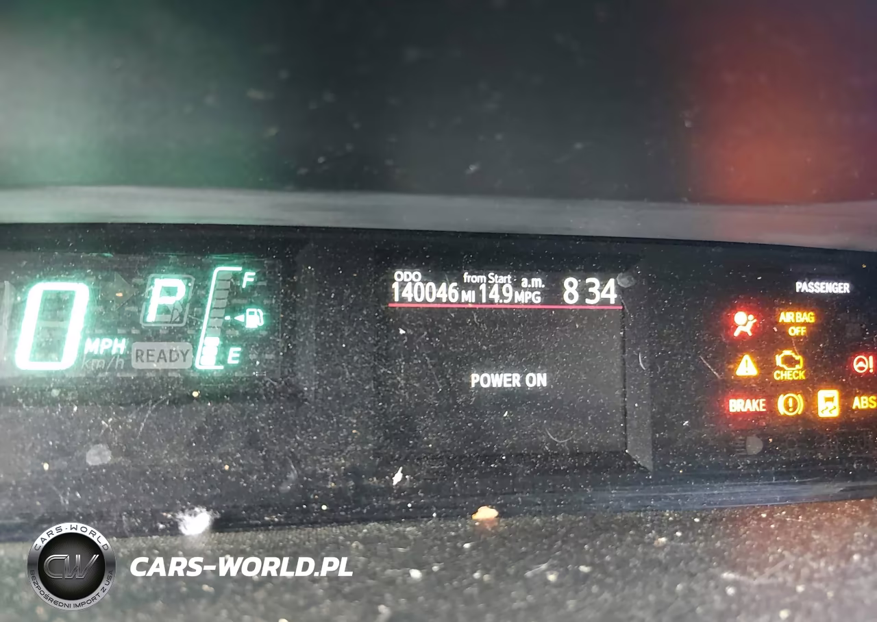 2013 Toyota Prius C Three VIN:JTDKDTB3XD1050023 - 15