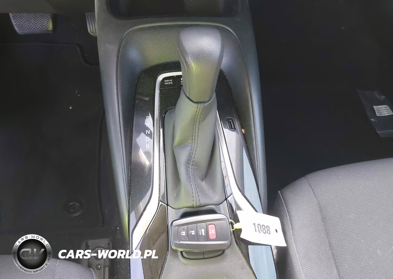 2020 Toyota Corolla Hybrid Le VIN:JTDEBRBEXLJ022258 - 11