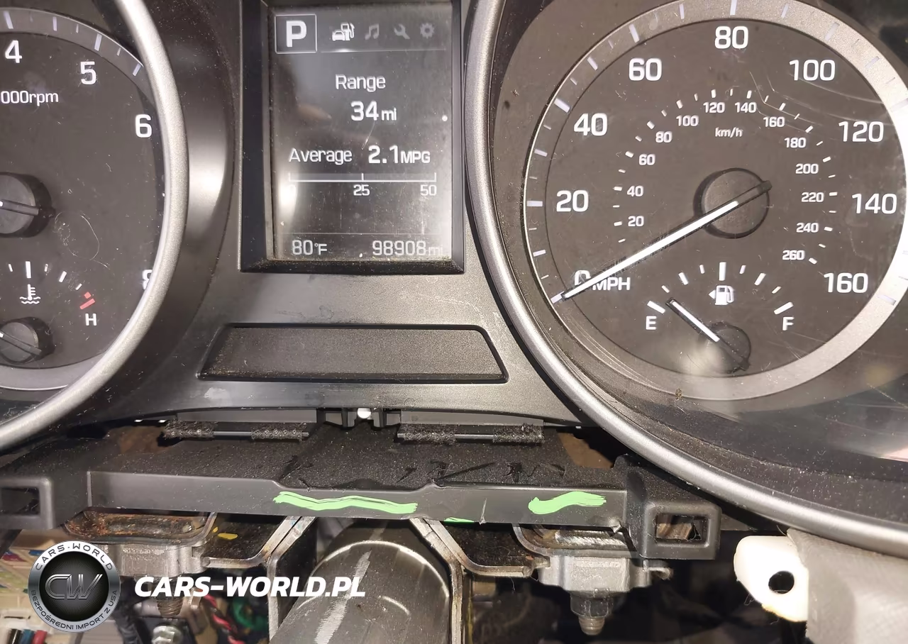 2017 Hyundai Santa Fe Se VIN:KM8SM4HFXHU223448 - 15