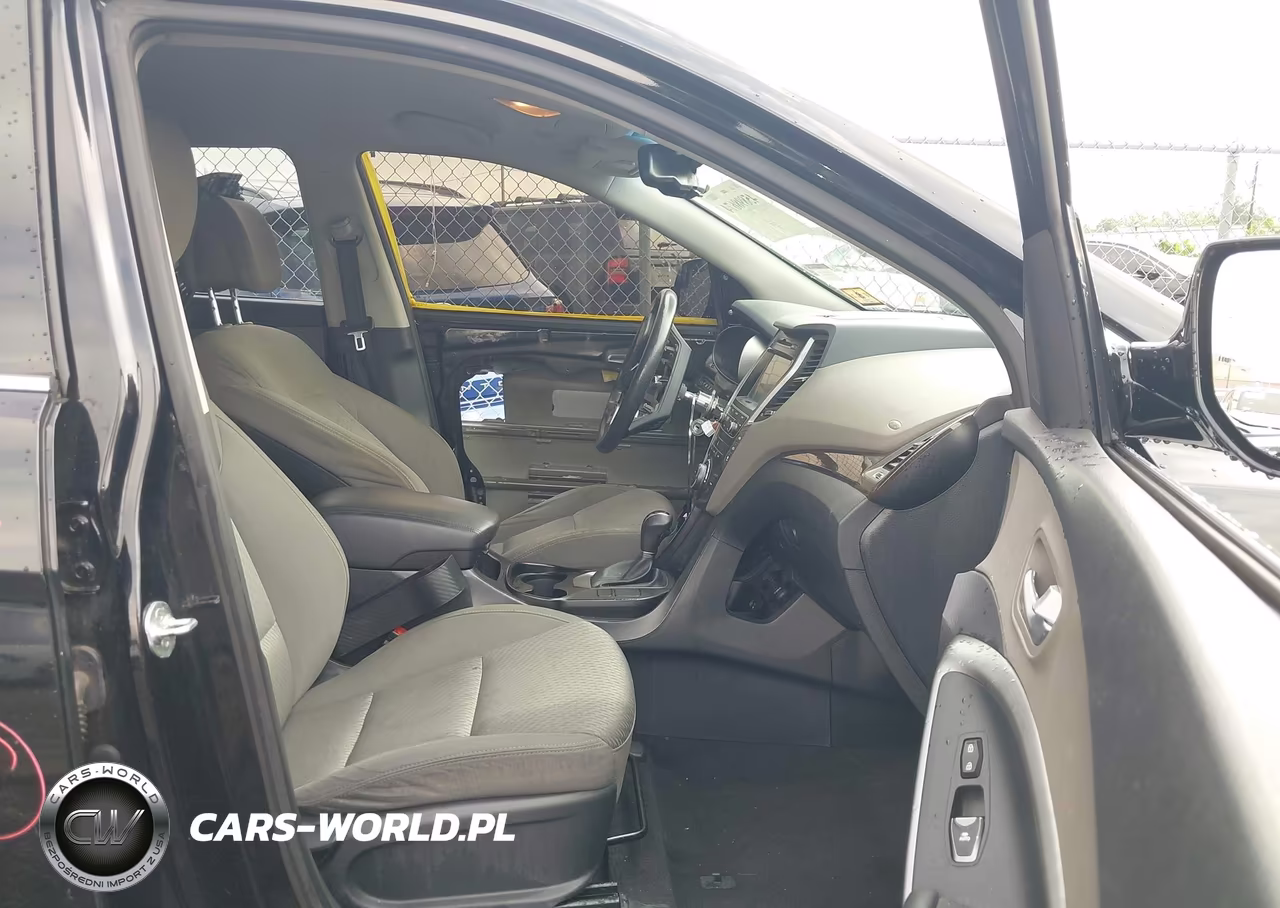 2017 Hyundai Santa Fe Se VIN:KM8SM4HFXHU223448 - 5