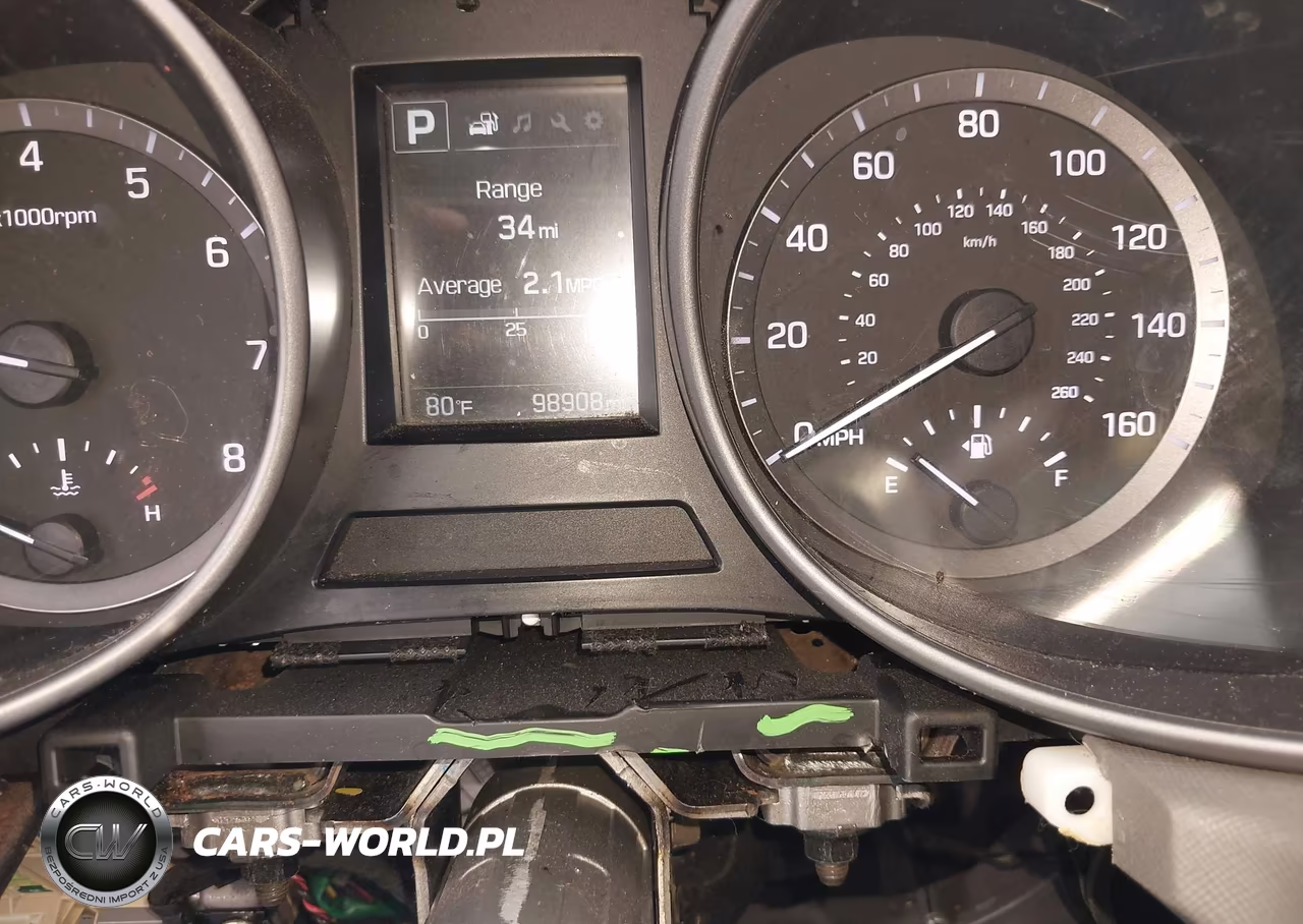 2017 Hyundai Santa Fe Se VIN:KM8SM4HFXHU223448 - 7