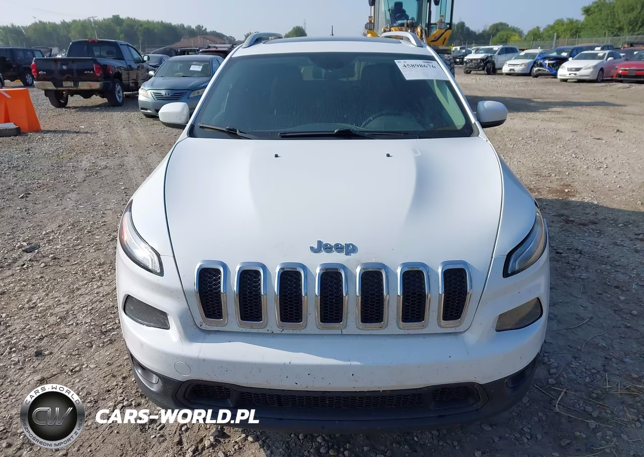 2015 Jeep Cherokee Latitude VIN:1C4PJMCS9FW509946 - 12