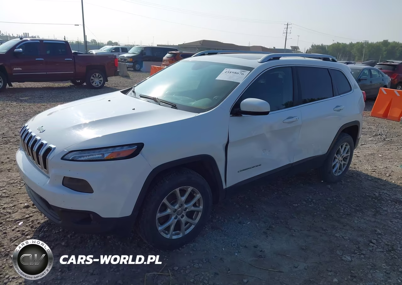 2015 Jeep Cherokee Latitude VIN:1C4PJMCS9FW509946 - 2