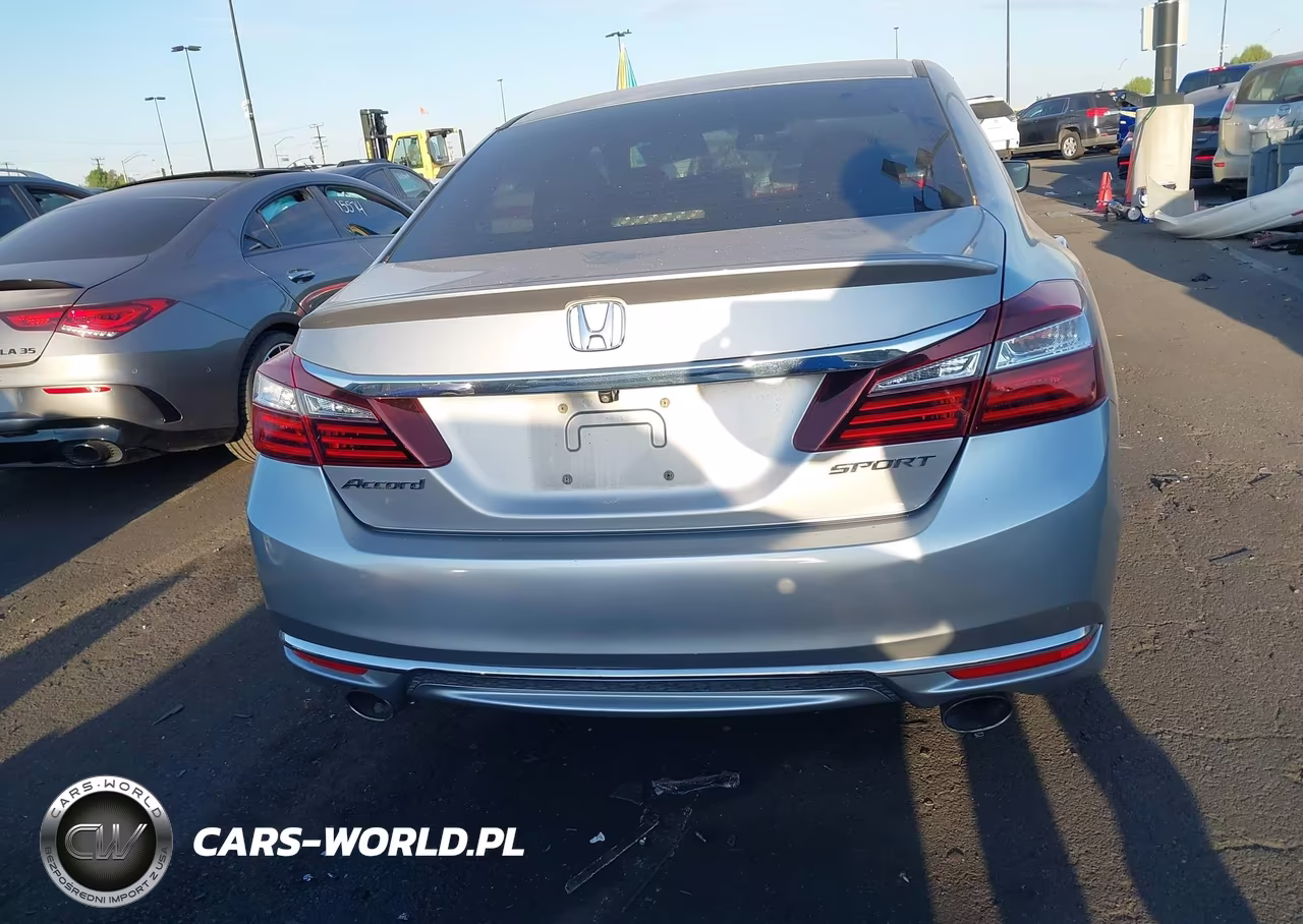 2016 Honda Accord Sport VIN:1HGCR2F52GA100575 - 17