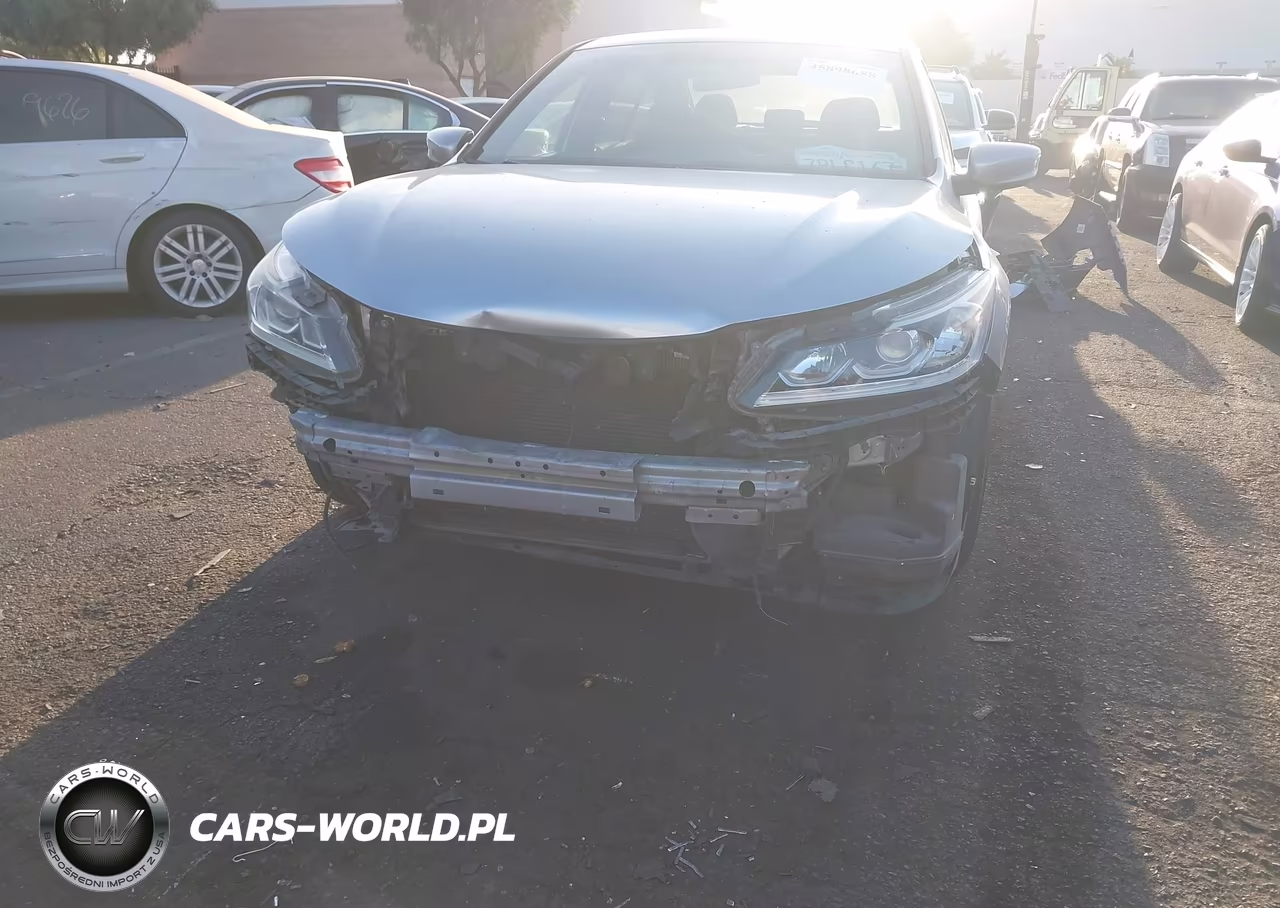 2016 Honda Accord Sport VIN:1HGCR2F52GA100575 - 6