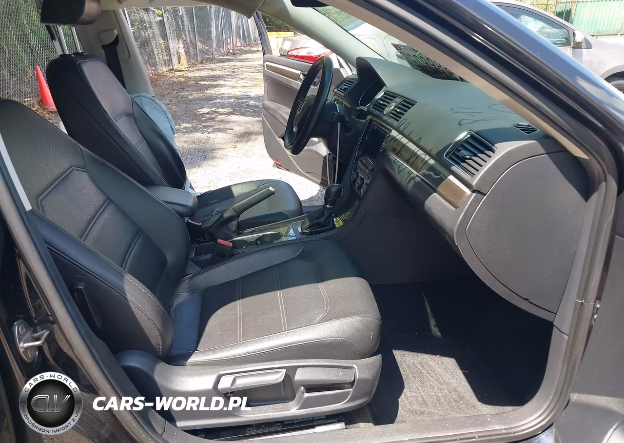 2017 Volkswagen Passat 1.8T Se VIN:1VWGT7A36HC011194 - 5