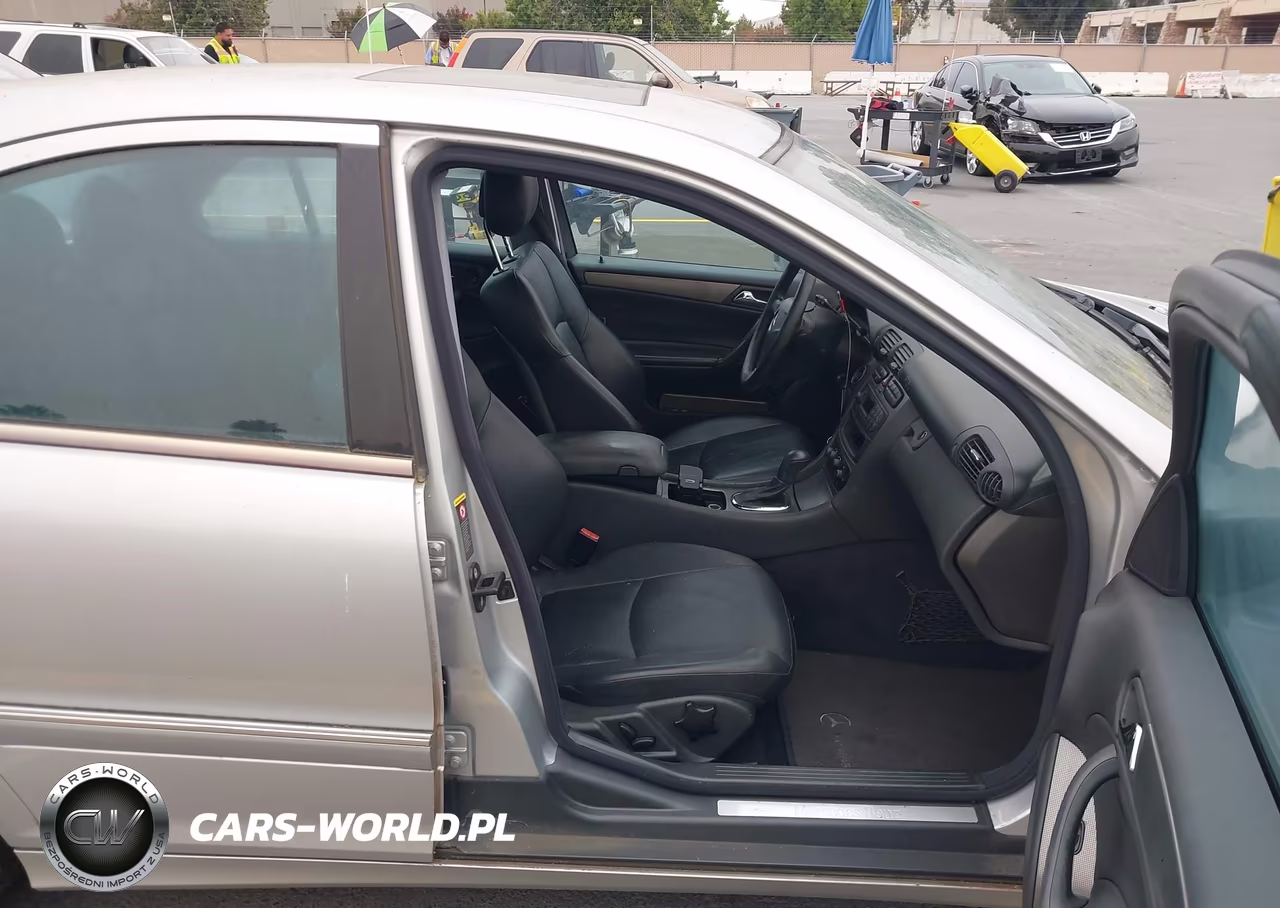 2004 Mercedes-Benz C 230 Kompressor Sport-Sport VIN:WDBRF40J94F552894 - 5