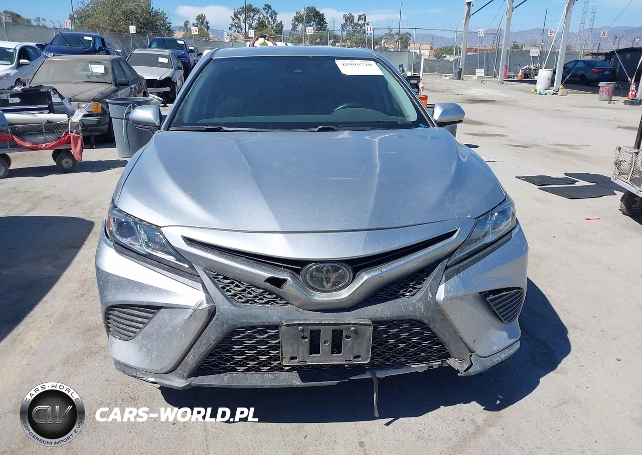 2020 Toyota Camry Se VIN:4T1G11AK3LU959354 - 11