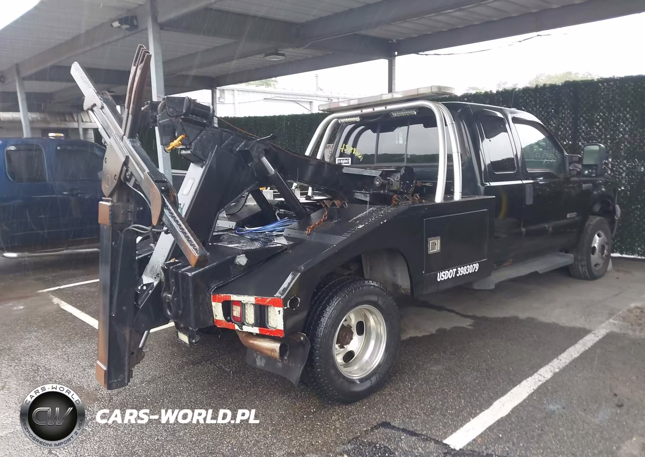 2007 Ford F-350 Chassis VIN:1FDWX37P57EB47062 - 4