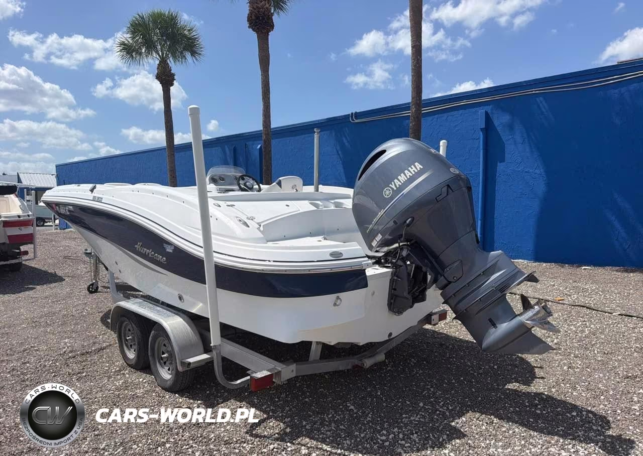 2018 Hurricane Other VIN:GDY43560J718 - 4