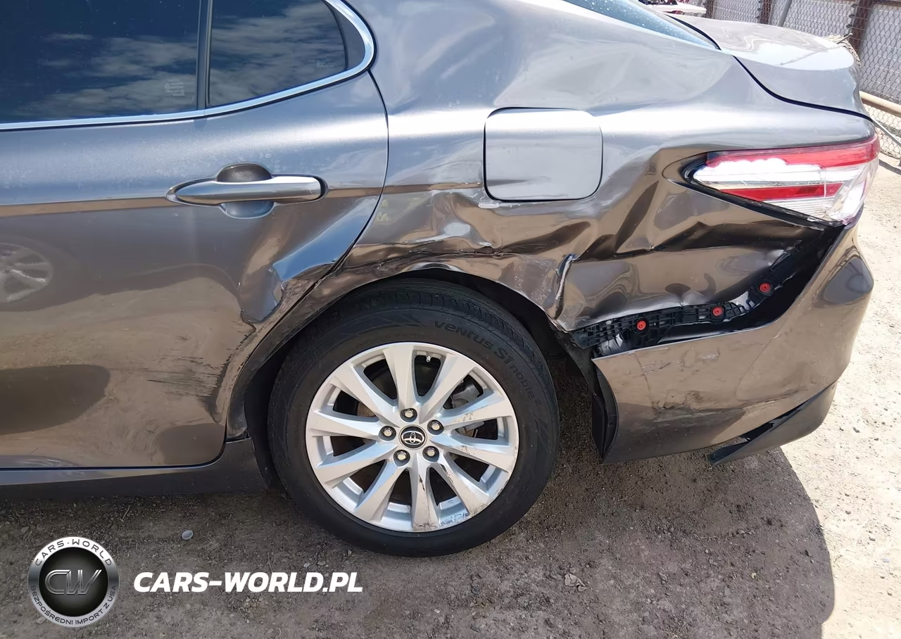 2018 Toyota Camry Le VIN:4T1B11HK3JU006494 - 6