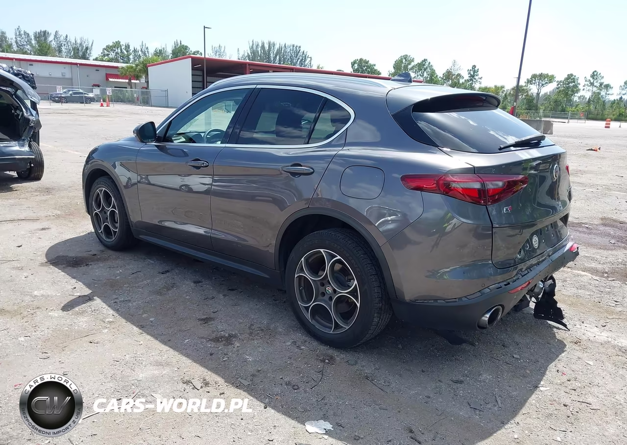 2018 Alfa Romeo Stelvio Awd VIN:ZASFAKAN3J7B60256 - 3