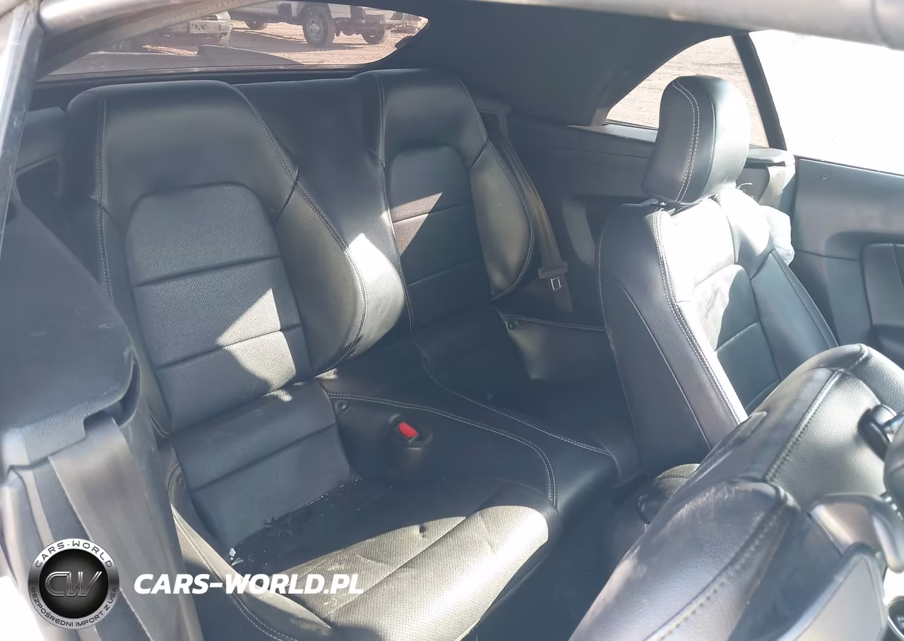 2021 Ford Mustang Ecoboost Premium VIN:1FATP8UH0M5122542 - 8