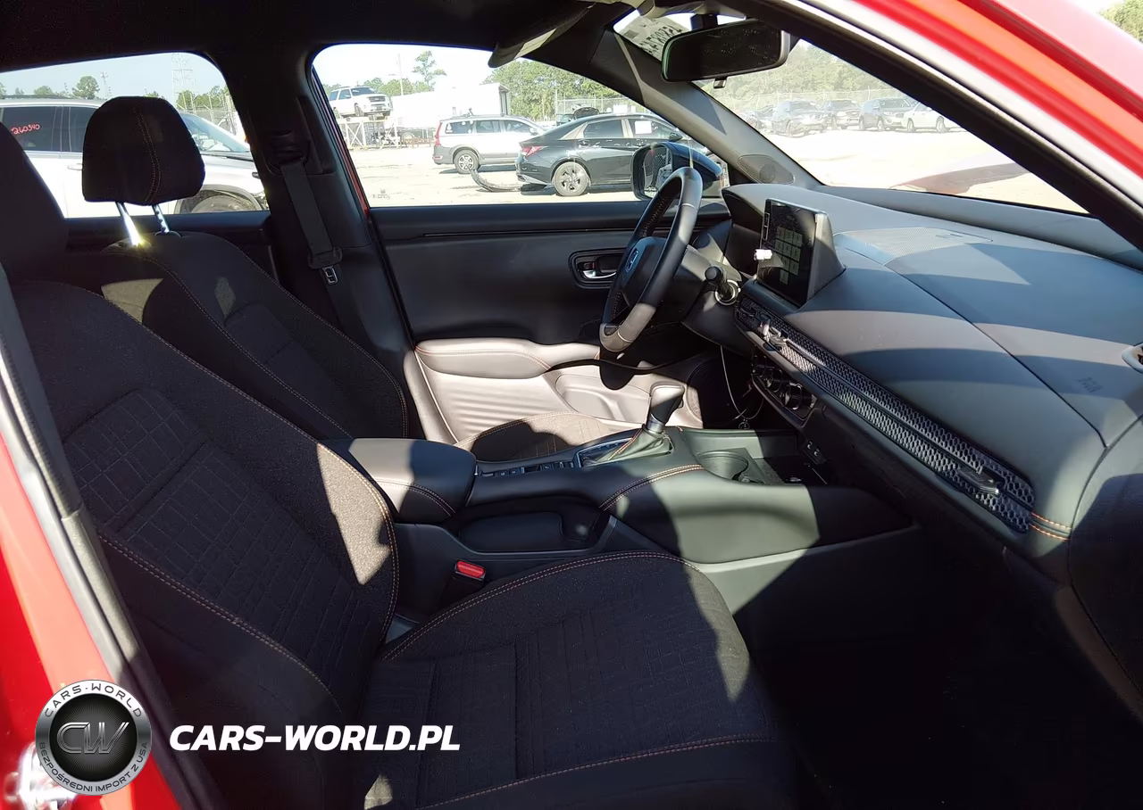 2026 Honda Hr-V Awd Sport VIN:3CZRZ2H53TM744308 - 5