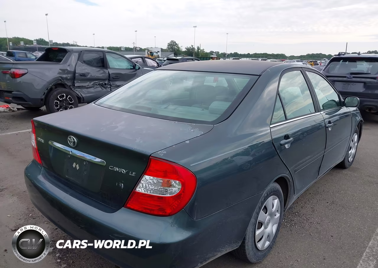 2003 Toyota Camry Le VIN:4T1BE32K23U683712 - 4