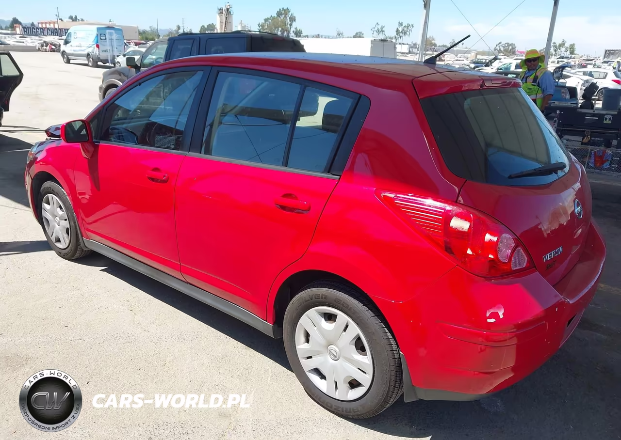 2011 Nissan Versa 1.8S VIN:3N1BC1CP6BL490774 - 3