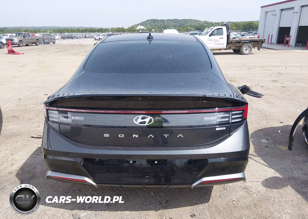 2025 Hyundai Sonata Hybrid Sel VIN:KMHL34JJ7SA124245 - 17