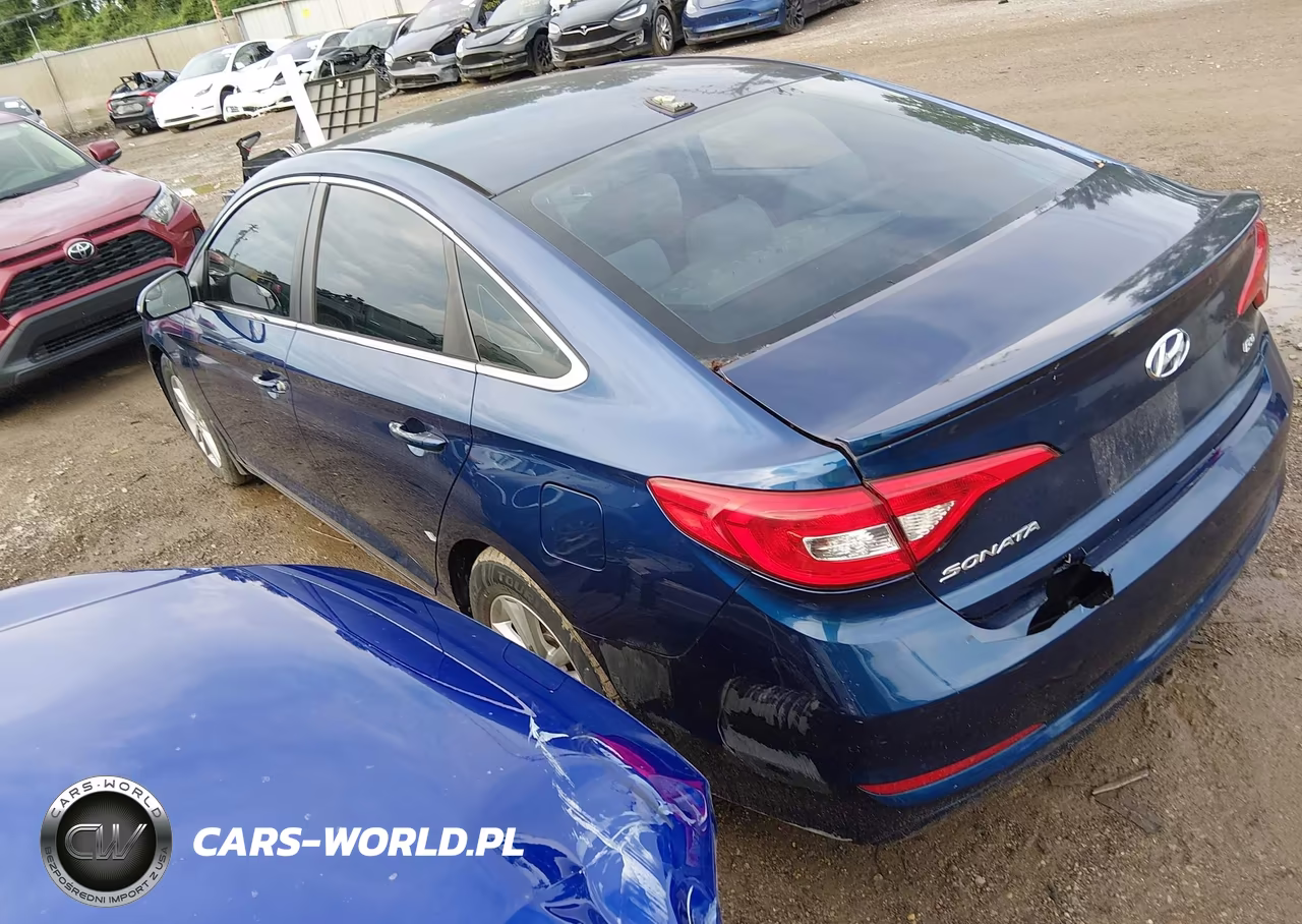 2015 Hyundai Sonata Eco VIN:5NPE24AA5FH153709 - 3