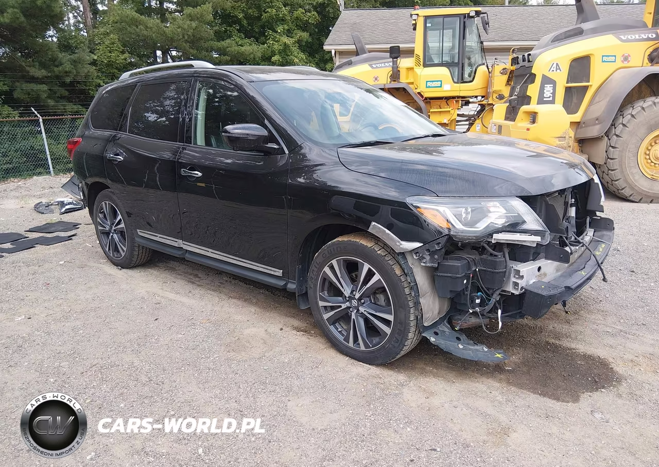 2017 Nissan Pathfinder Platinum