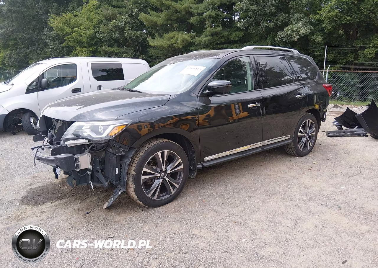 2017 Nissan Pathfinder Platinum VIN:5N1DR2MM8HC623422 - 2