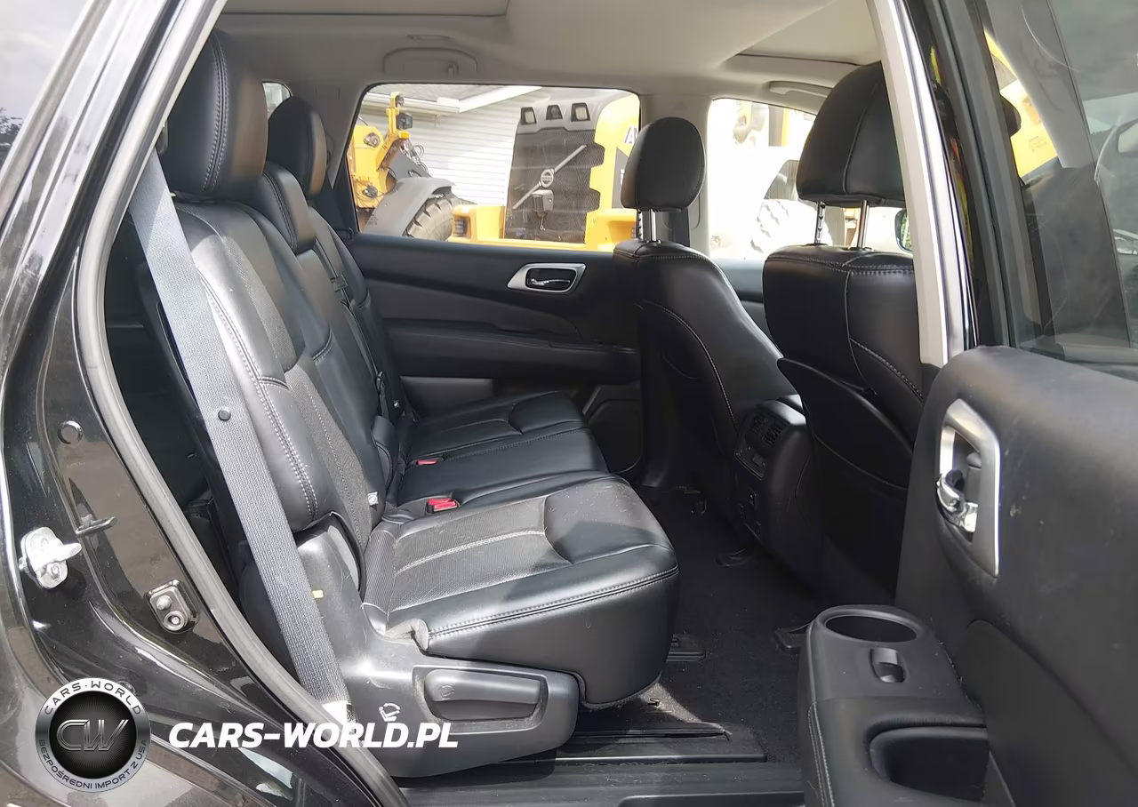 2017 Nissan Pathfinder Platinum VIN:5N1DR2MM8HC623422 - 8