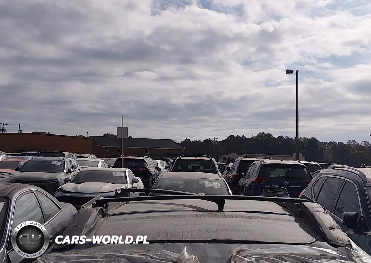 2015 Subaru Outback 2.5I Limited VIN:4S4BSBLC2F3275456 - 17