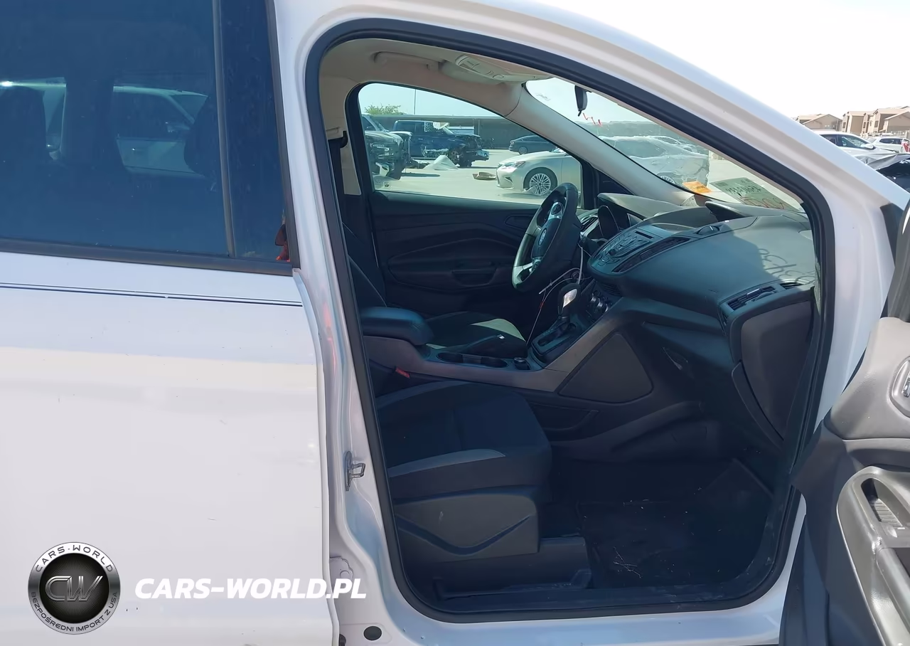 2014 Ford Escape S VIN:1FMCU0F75EUE12058 - 5