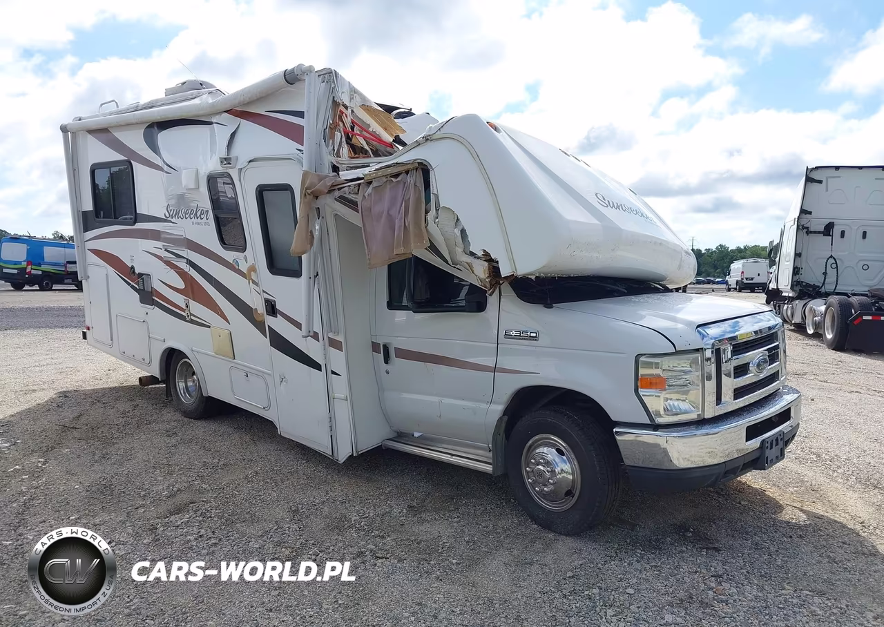 2012 Ford E-350 Cutaway