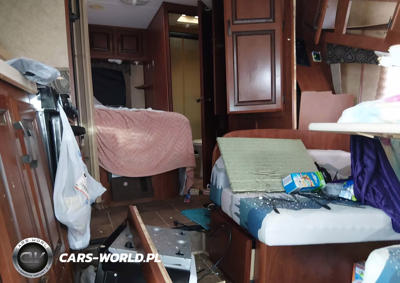 2012 Ford E-350 Cutaway VIN:1FDWE3FS0CDB11047 - 8