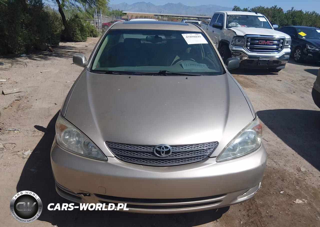 2002 Toyota Camry Xle VIN:JTDBF30K720035535 - 12