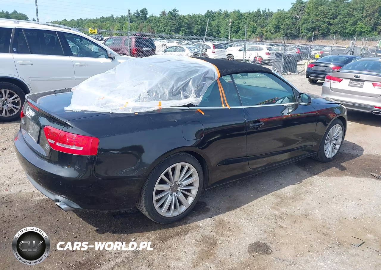 2011 Audi A5 2.0T Premium VIN:WAULFAFH7BN015208 - 4