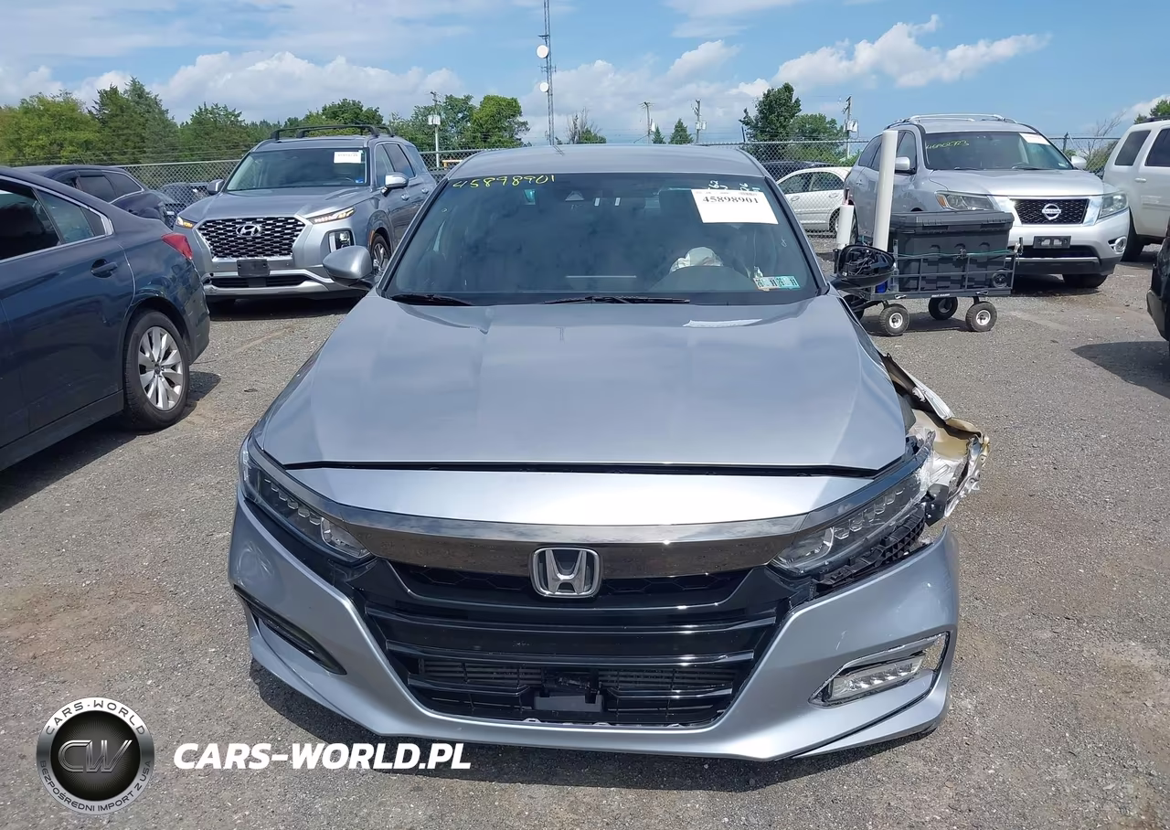 2018 Honda Accord Sport VIN:1HGCV1E3XJA034595 - 12
