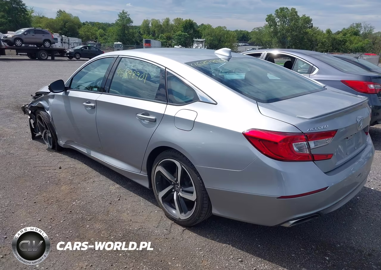2018 Honda Accord Sport VIN:1HGCV1E3XJA034595 - 3